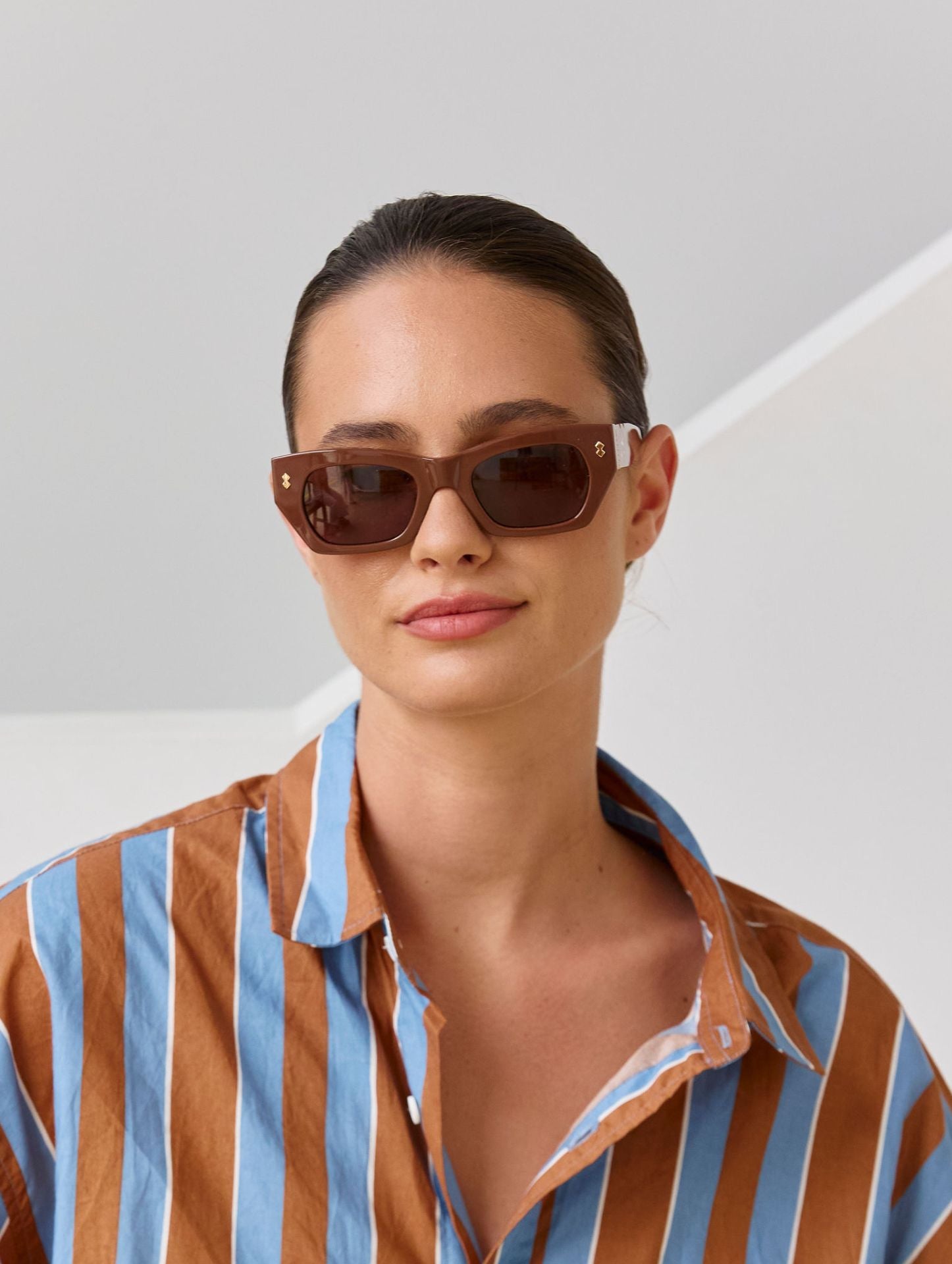 Pared Eyewear display picture 2